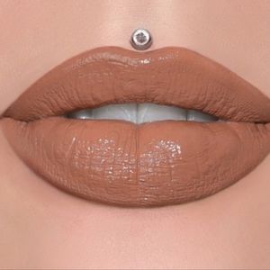 Jeffree Star Supreme Gloss- Mannequin